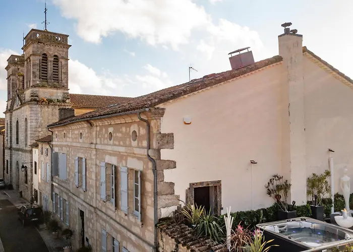 La 招待所 Terraube