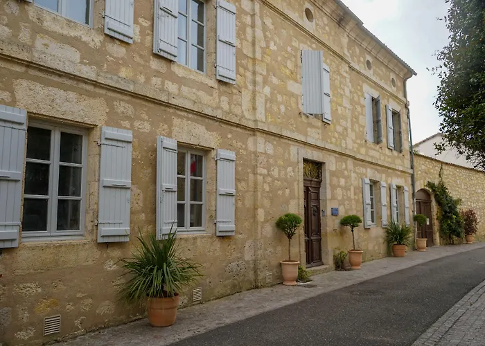 La 招待所 Terraube